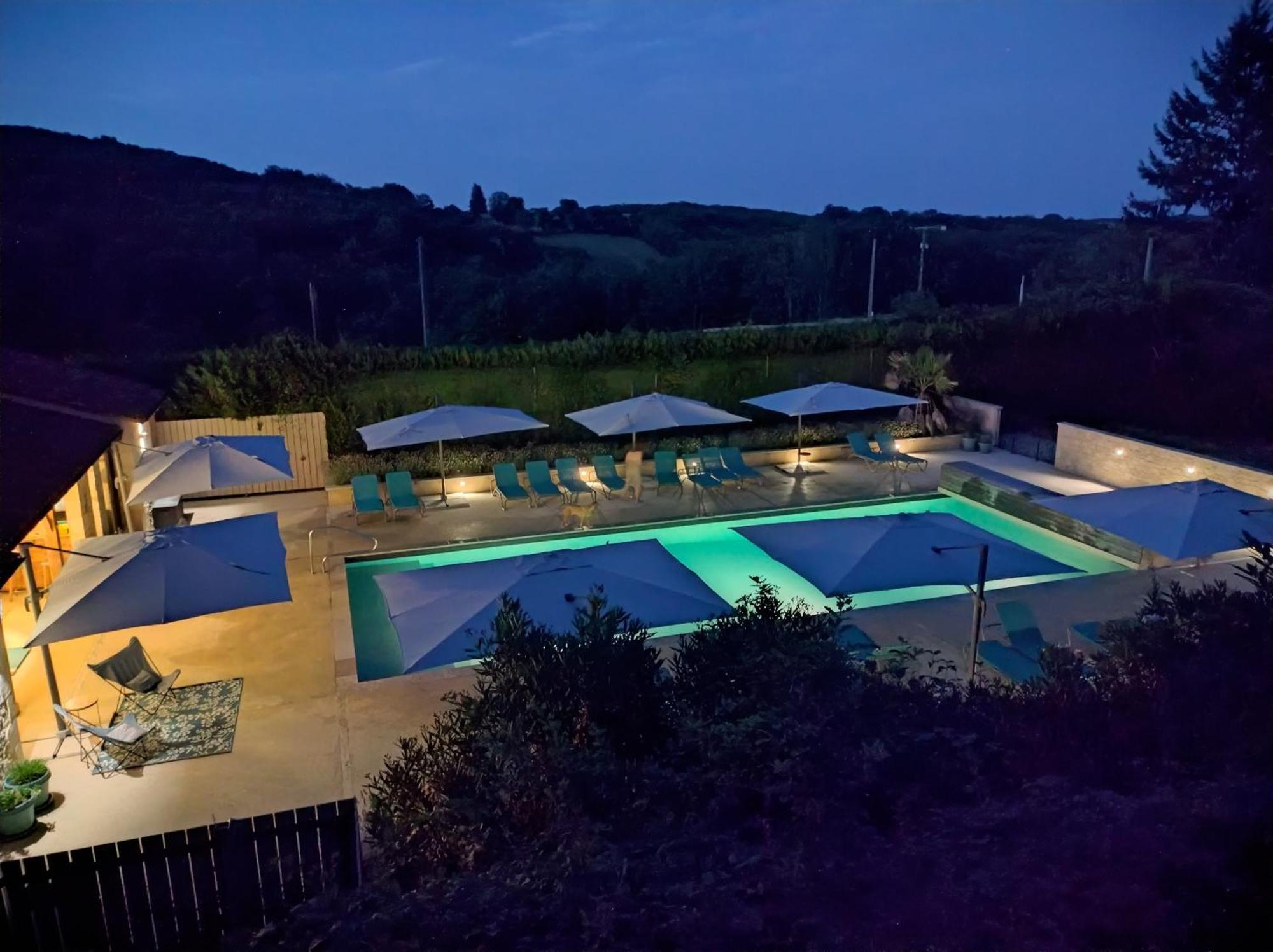 Les Bernardies Simeyrols Extérieur photo