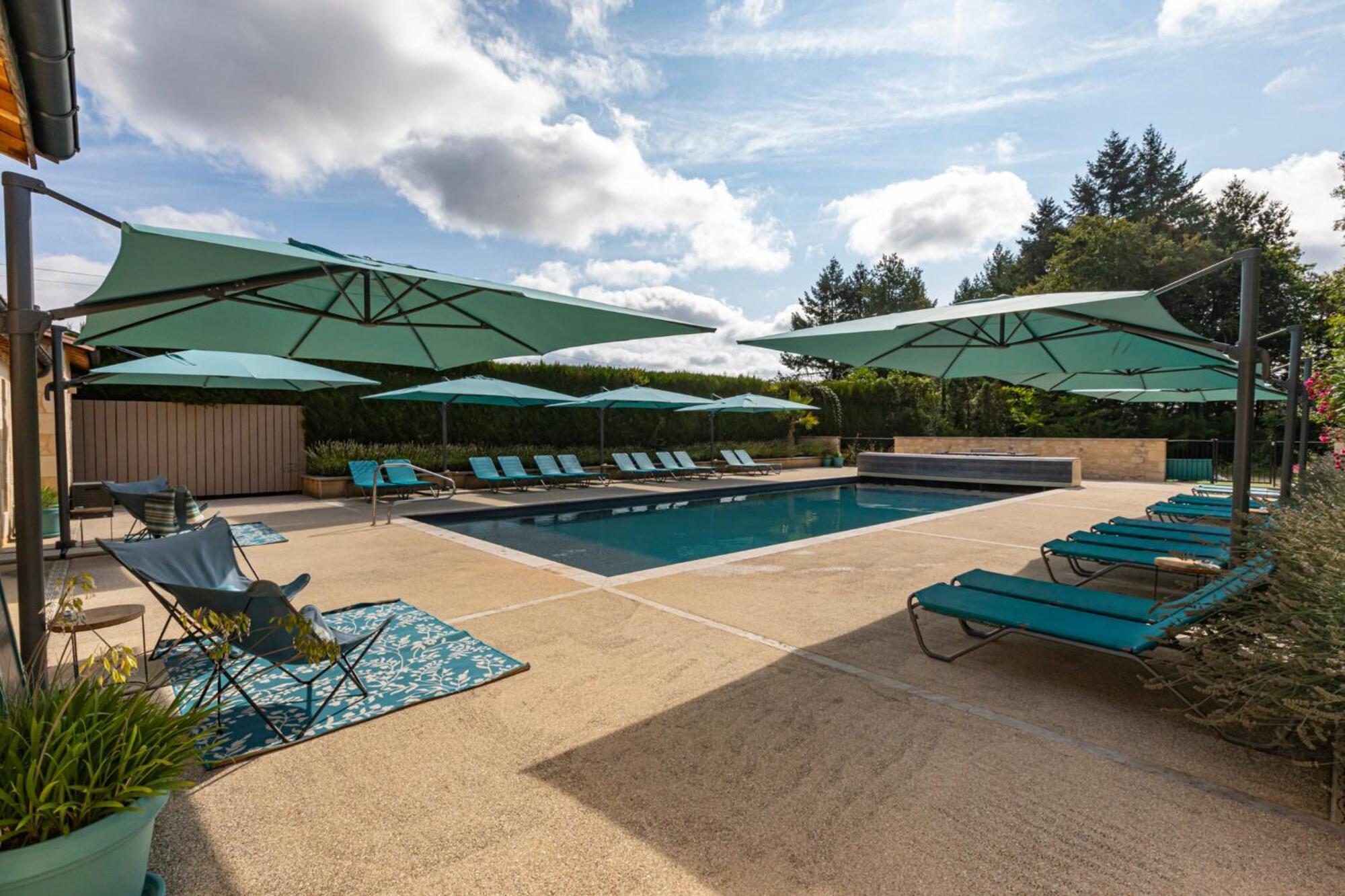 Les Bernardies Simeyrols Extérieur photo