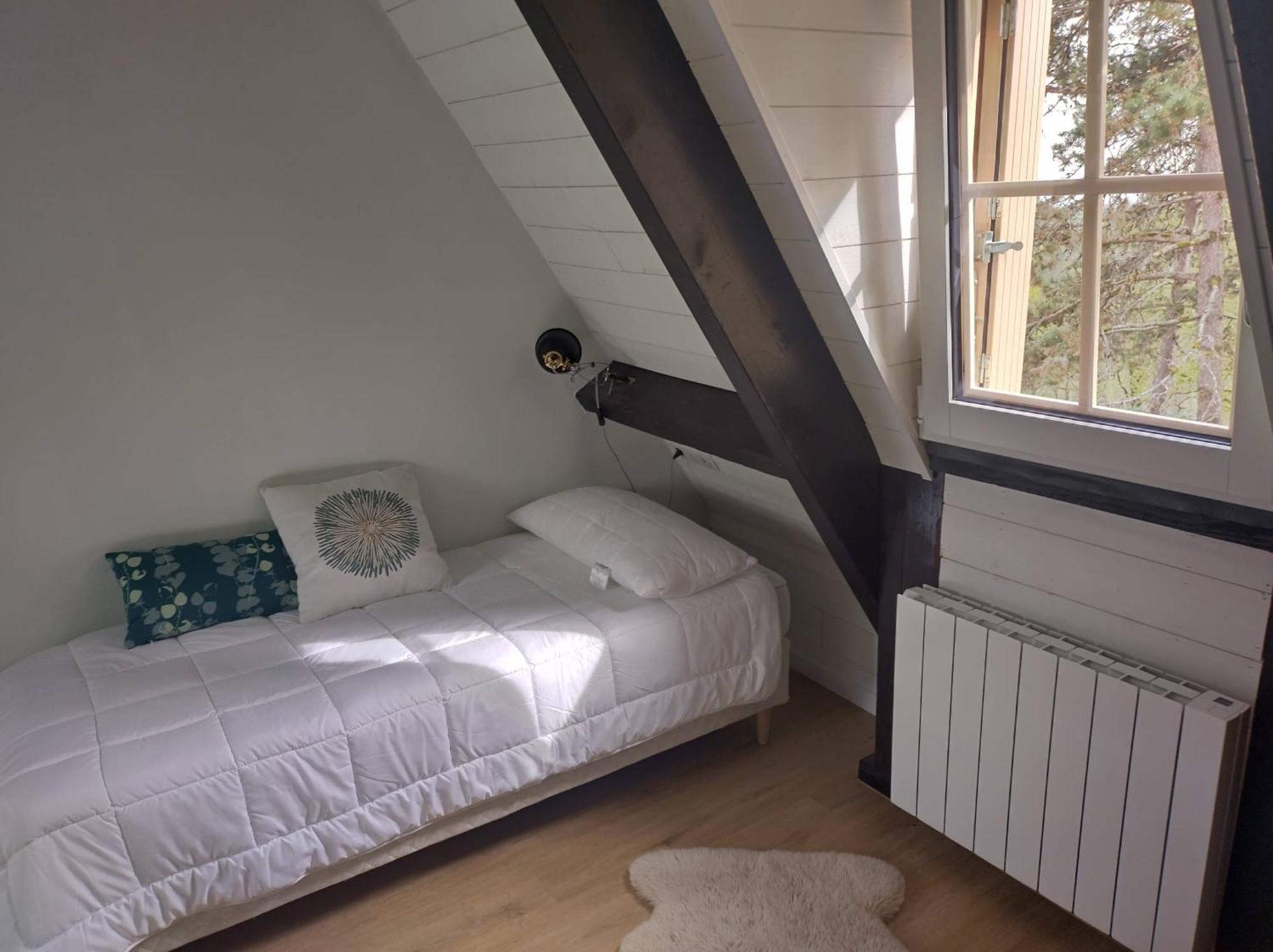 Les Bernardies Simeyrols Chambre photo