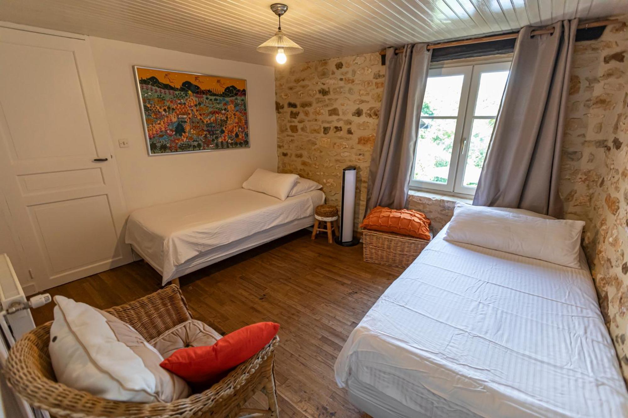 Les Bernardies Simeyrols Chambre photo