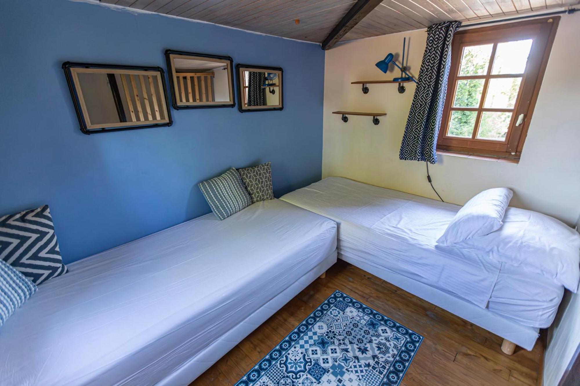 Les Bernardies Simeyrols Chambre photo