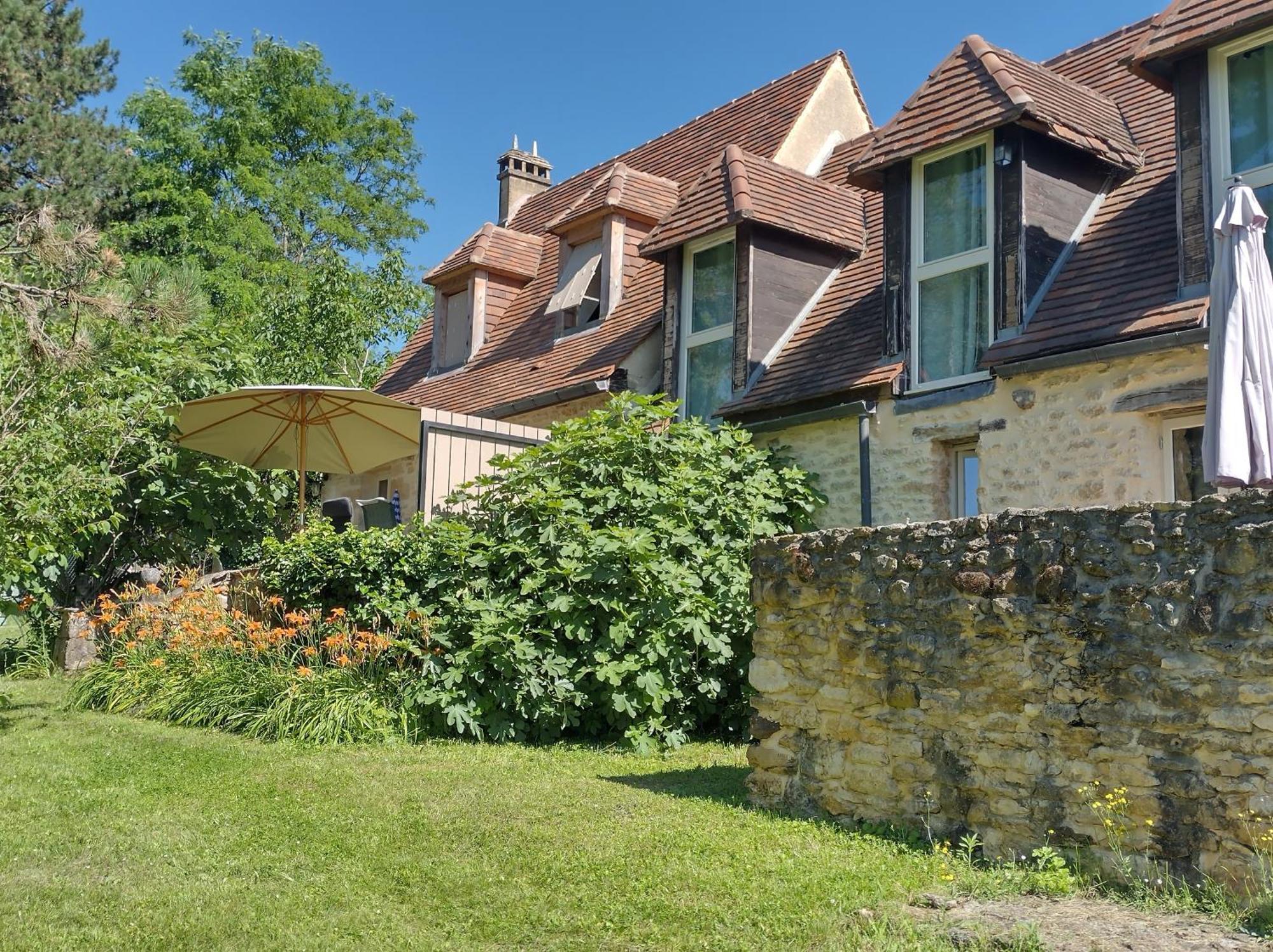 Les Bernardies Simeyrols Extérieur photo